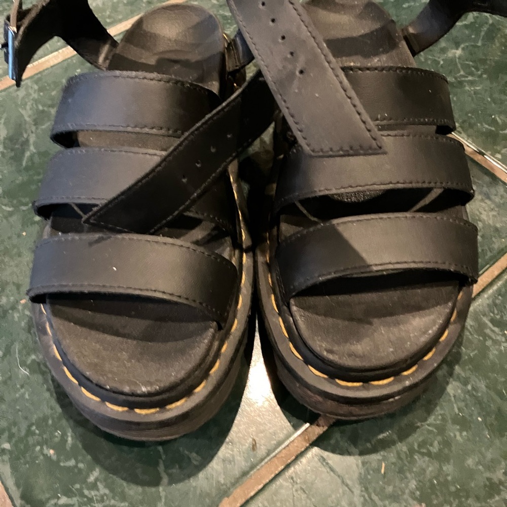 Dr. Martens Blair sandal